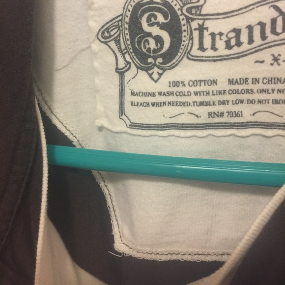 Stranded Graphic Tee - Picture 5 of 6